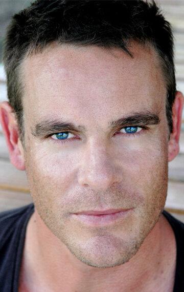 Aaron Jeffery