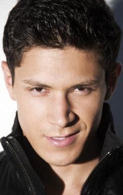 Alex Meraz