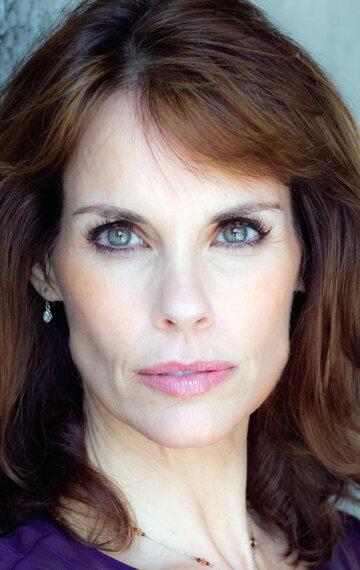 Alexandra Paul