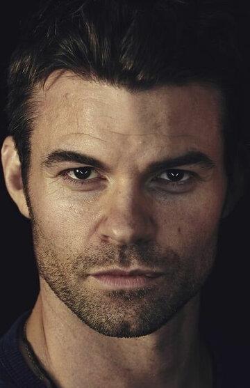 Daniel Gillies