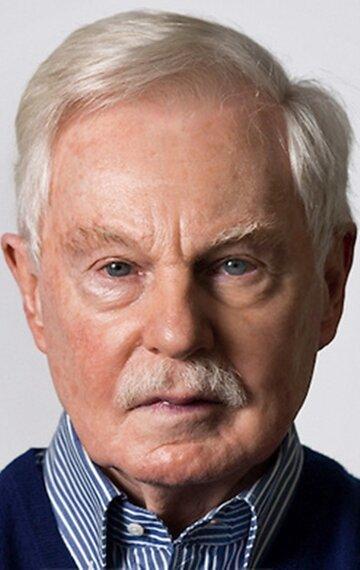 Derek Jacobi