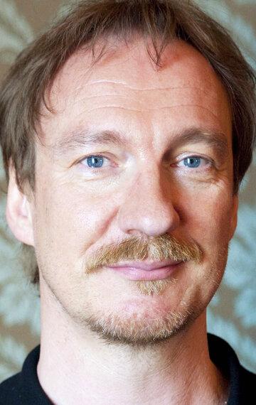 David Thewlis