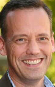 Dee Bradley Baker