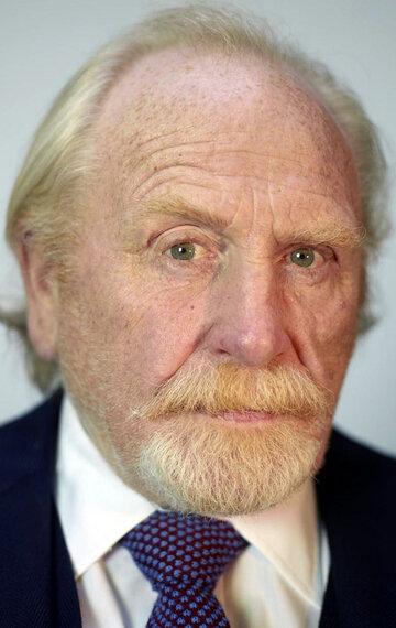 James Cosmo