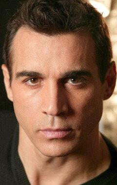 Adrian Paul