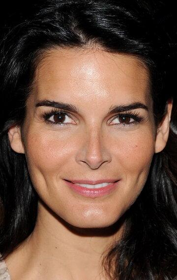 Angie Harmon