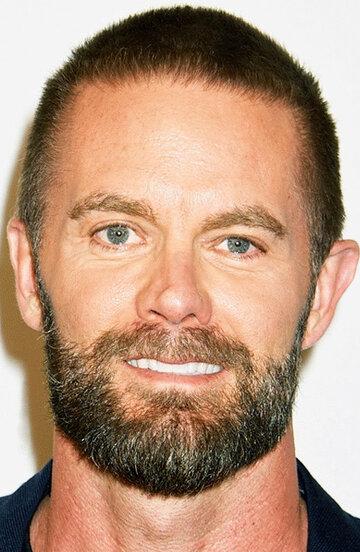 Garret Dillahunt