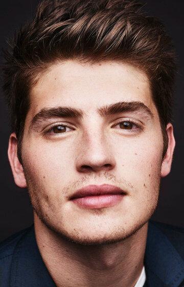 Gregg Sulkin