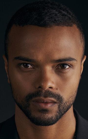 Eka Darville