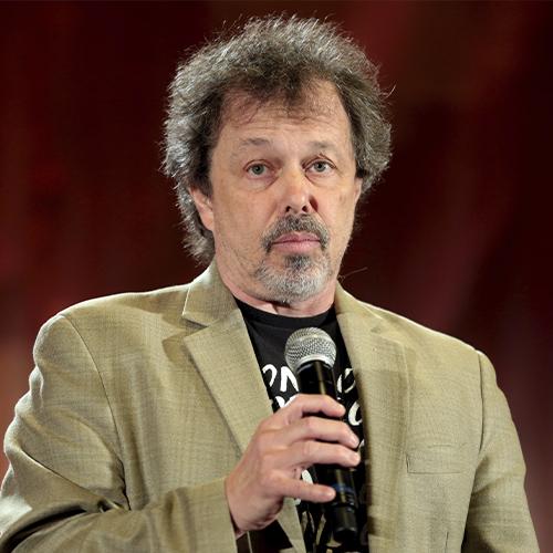 Curtis Armstrong