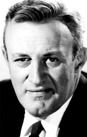 Lee J. Cobb