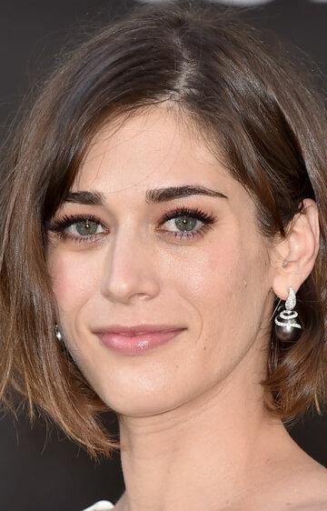 Lizzy Caplan