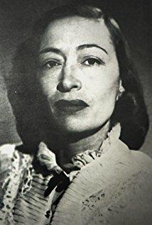 Lupe Carriles