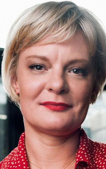 Martha Plimpton