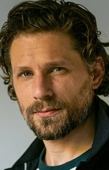 Matt Lauria