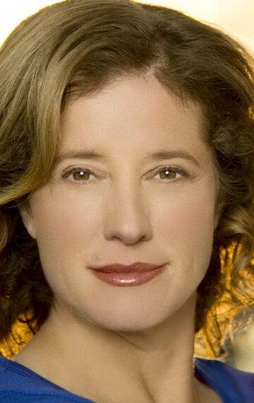 Nancy Travis