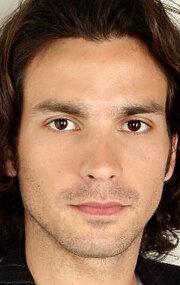 Santiago Cabrera