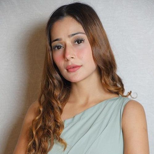 Sara Khan