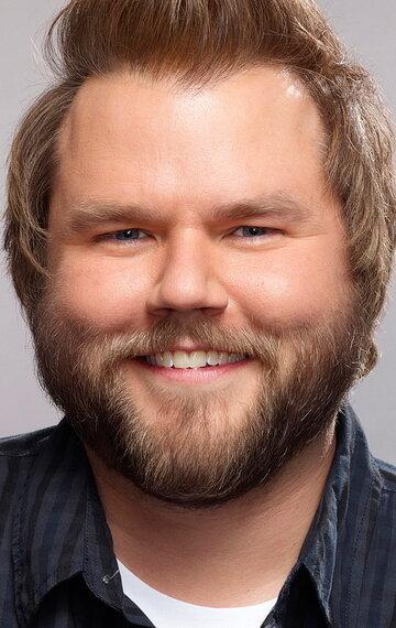 Tyler Labine