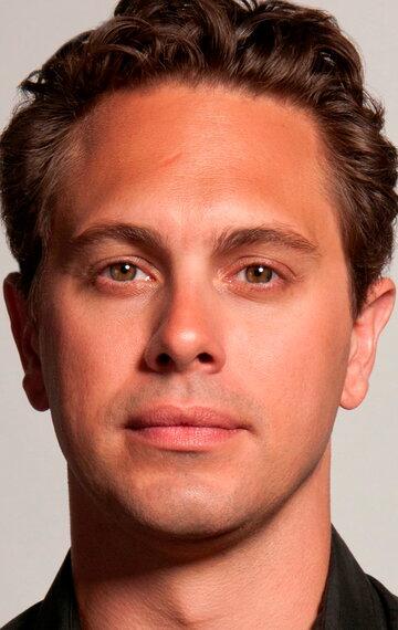 Thomas Sadoski