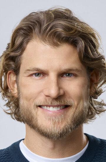 Travis Van Winkle